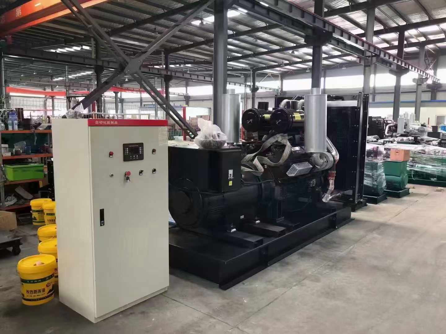 长阳柴油发电机运行时的噪音和振动水平如何？